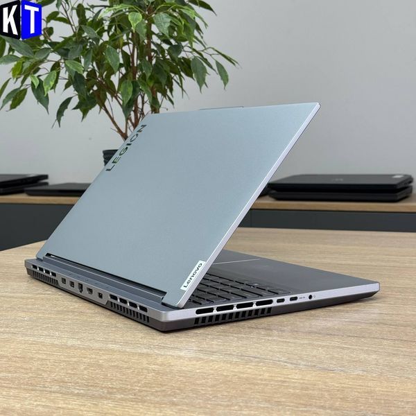 Ноутбук Lenovo Legion Slim 5 16IRH8 1678 фото