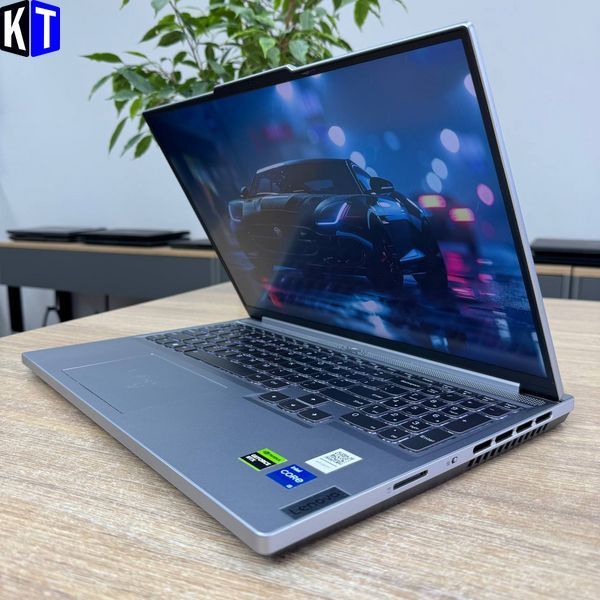 Ноутбук Lenovo Legion Slim 5 16IRH8 1678 фото