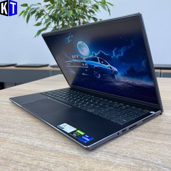 Ноутбук Dell Vostro 7510 12096 фото