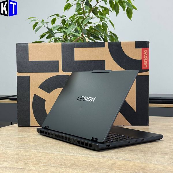 Ноутбук Lenovo Legion 5 15IRX10 1495 фото