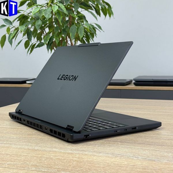 Ноутбук Lenovo Legion 5 15IRX10 1495 фото