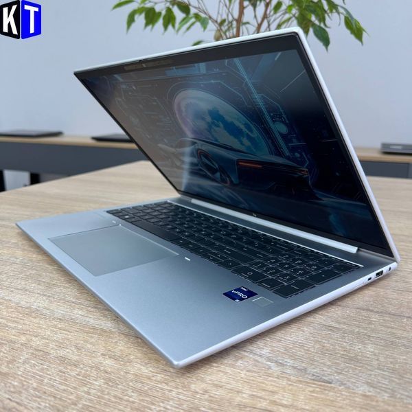 Ноутбук HP EliteBook 860 G10 16inch 12207 фото