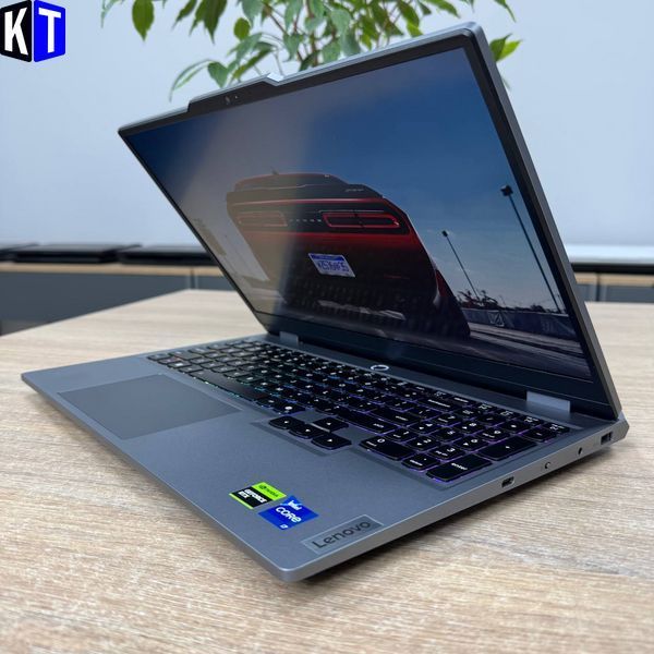 Ноутбук Lenovo LOQ 15IRX10 1860 фото