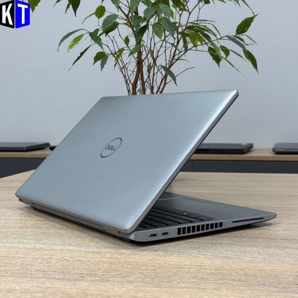 Ноутбук Dell Latitude 5520 12188 фото