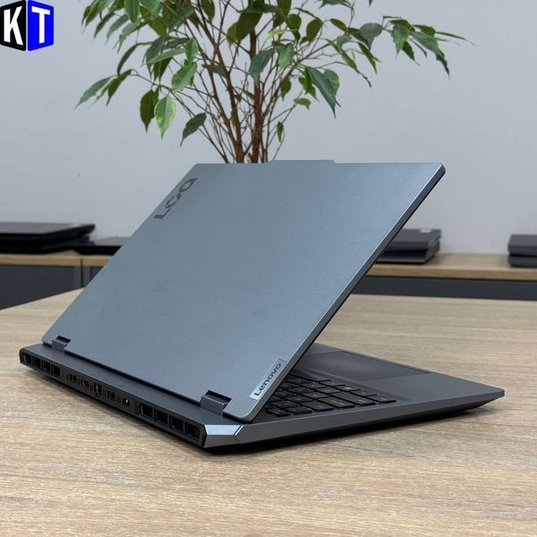 Ноутбук Lenovo LOQ 15IRX10 1950 фото