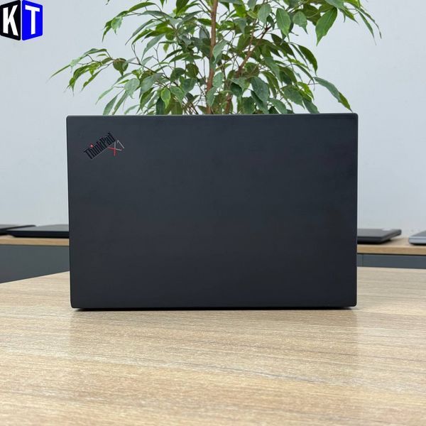 Ноутбук Lenovo ThinkPad X1 Carbon Gen 8 11904 фото