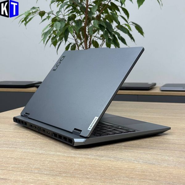 Ноутбук Lenovo LOQ 15IAX9I 1717 фото