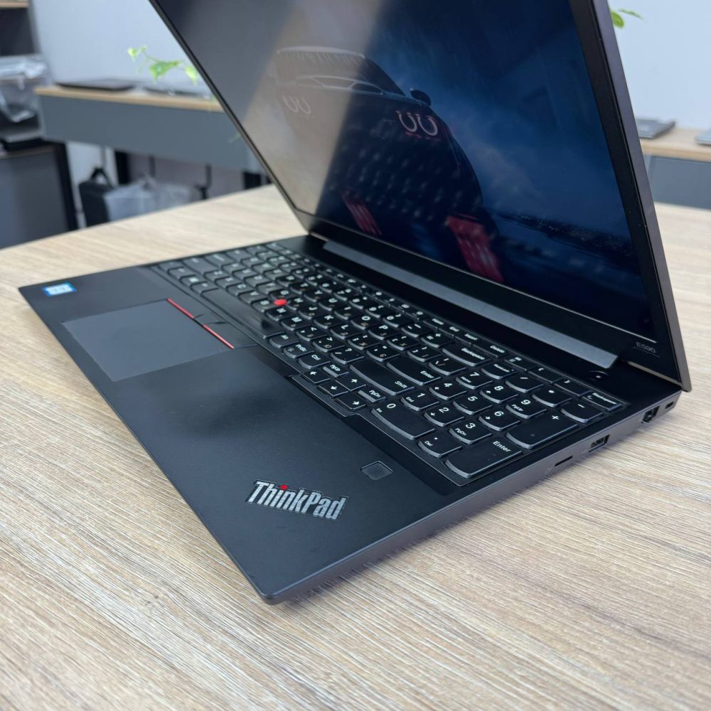 Ноутбук Lenovo ThinkPad E590 - Зображення 3