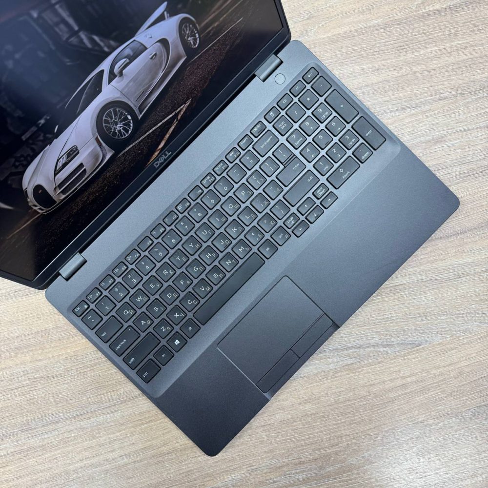 Ноутбук Dell Latitude 5500 - Зображення 2