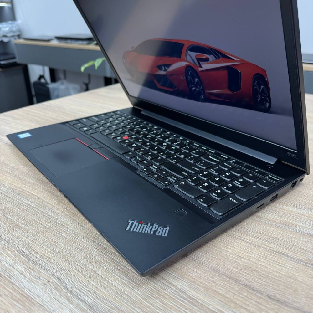 Ноутбук Lenovo ThinkPad E590 - Зображення 3