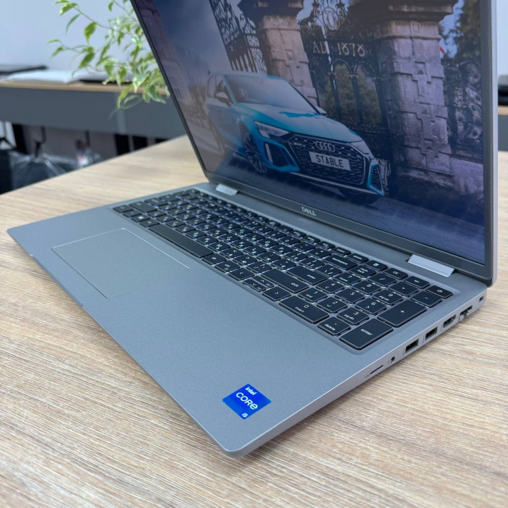 Ноутбук Dell Latitude 5520 - Зображення 3