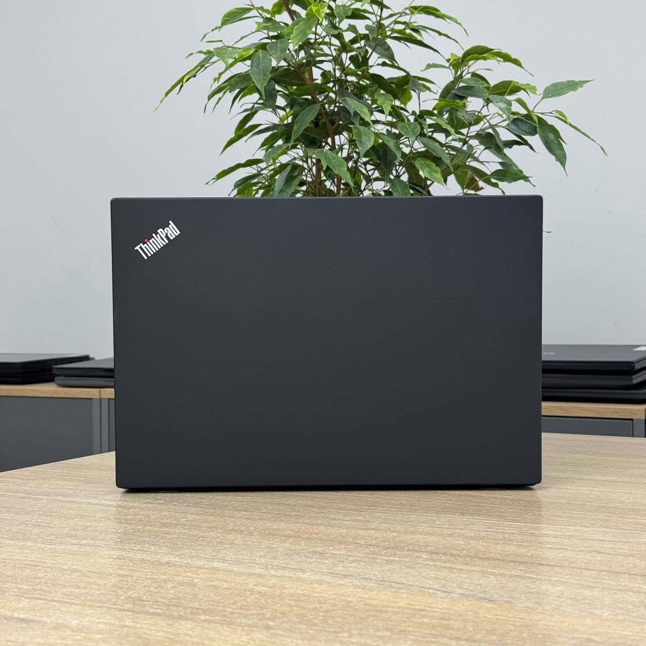 Ноутбук Lenovo ThinkPad T15 Gen 2i - Зображення 4