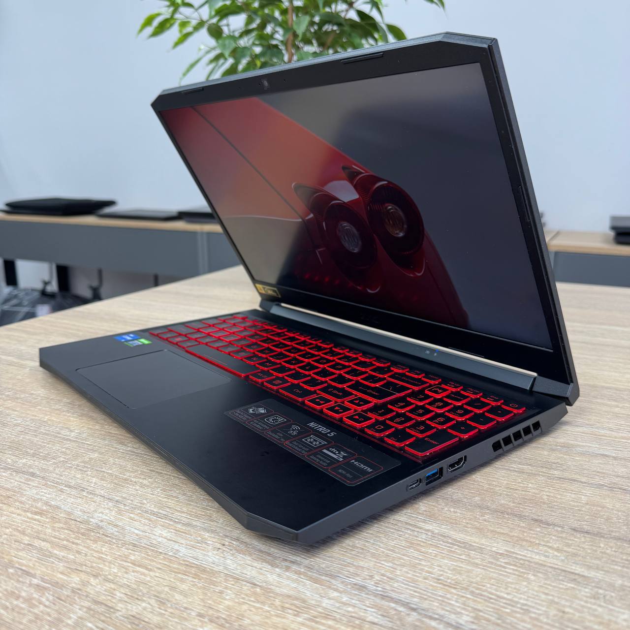 Ноутбук Acer Nitro AN515-57 - Зображення 4