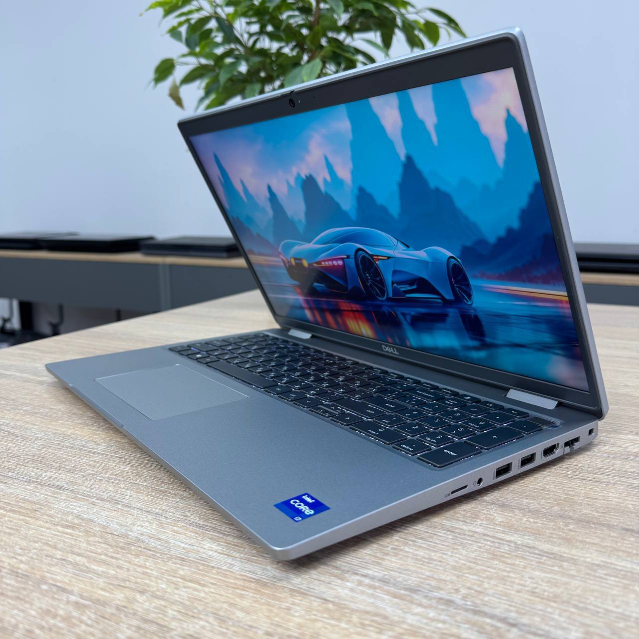 Ноутбук Dell Latitude 5520 mx450 - Зображення 4