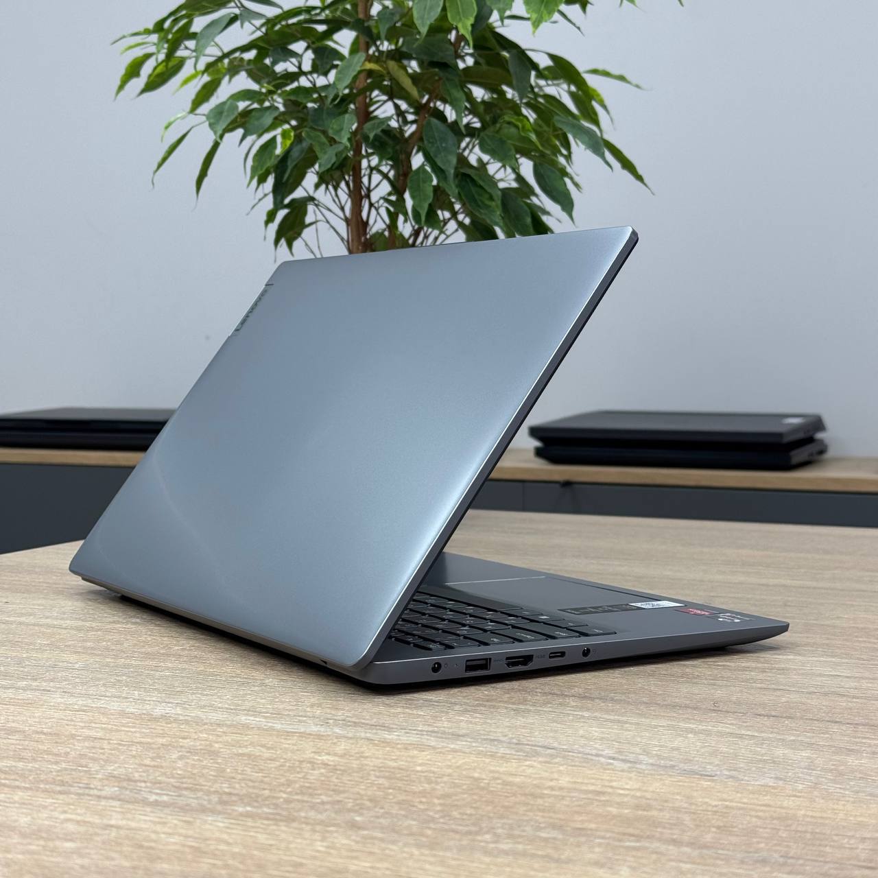 Ноутбук Lenovo Ideapad slim 3 - Зображення 2